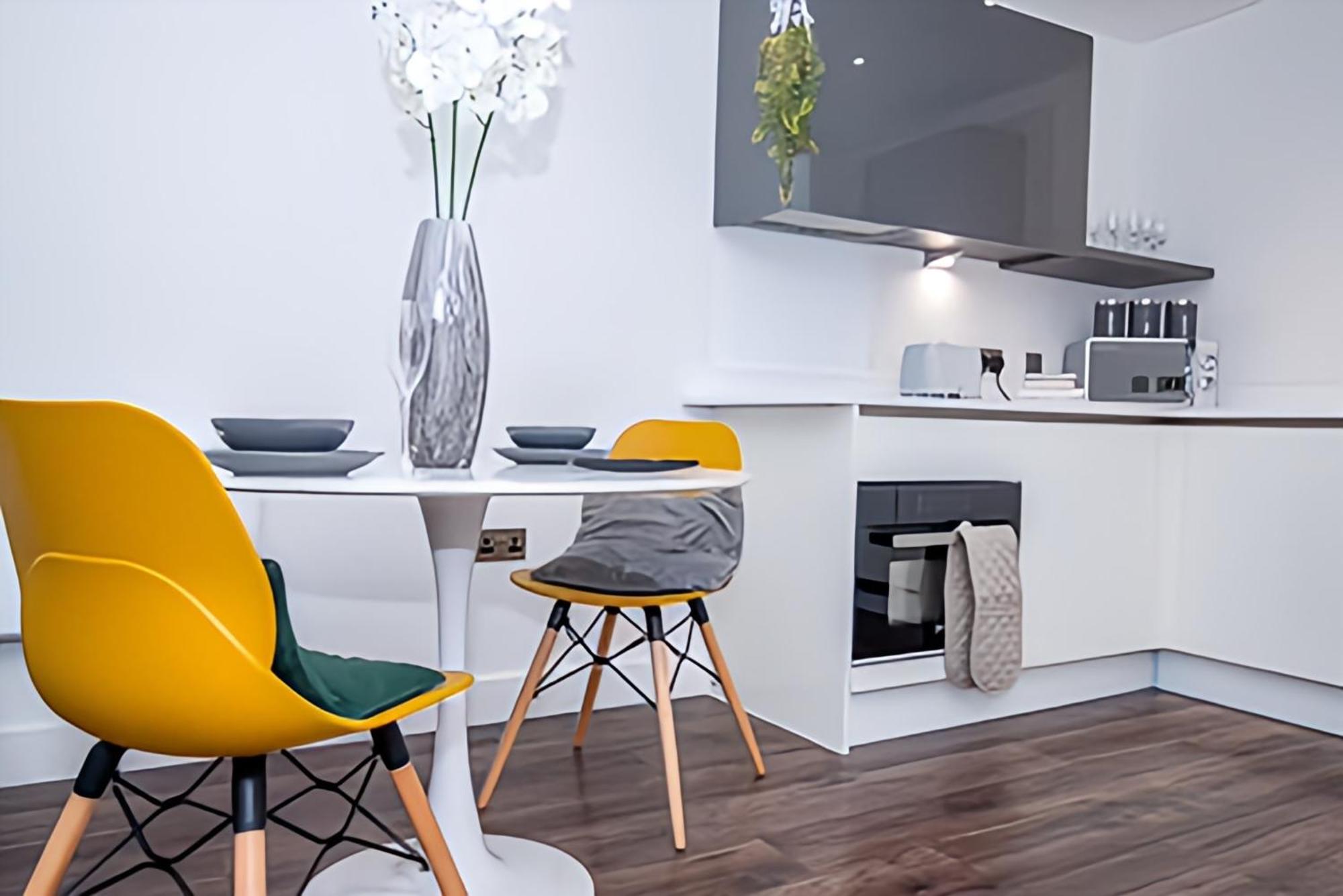 Stunning Apartment In Birmingham Phòng bức ảnh